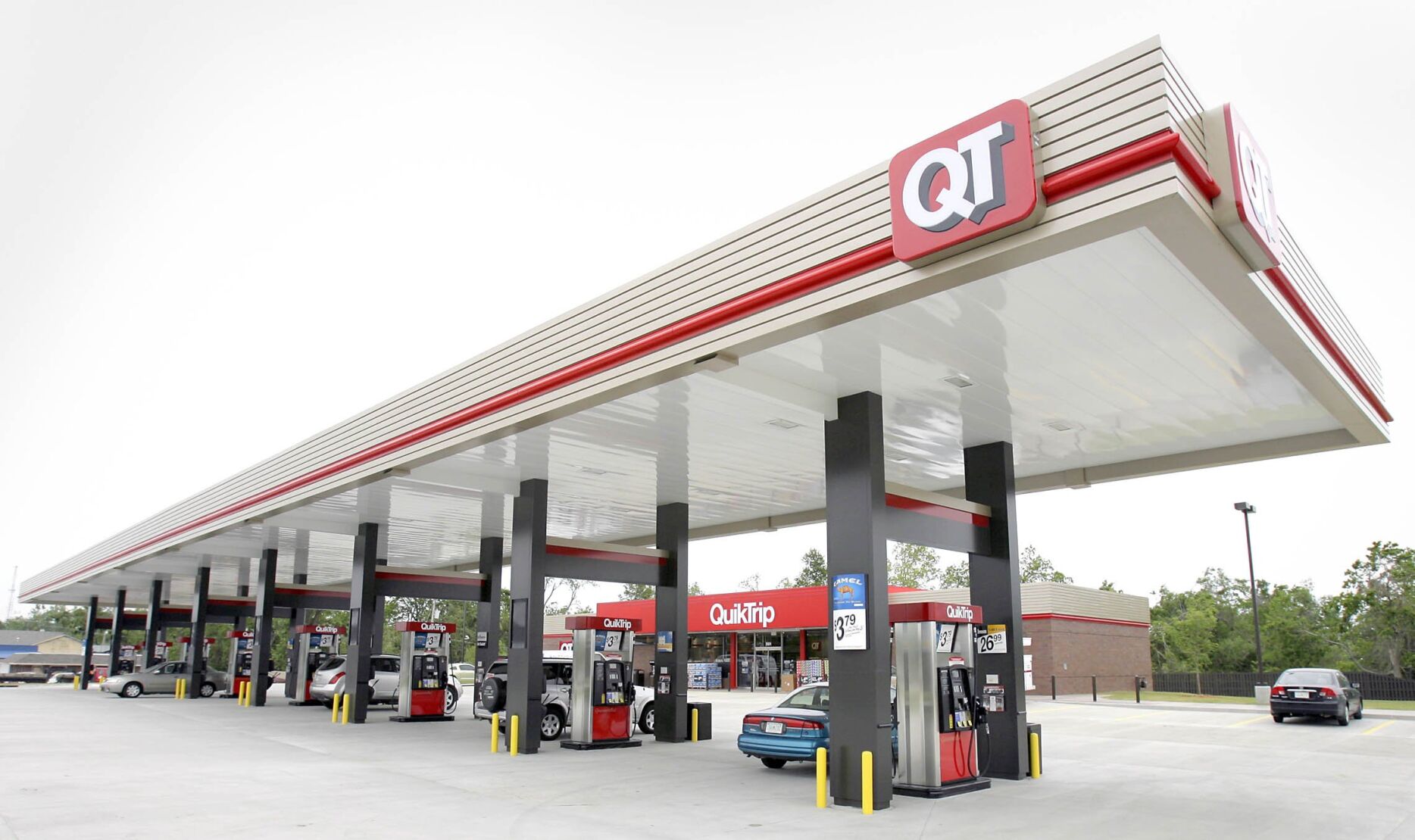 May 2008: QT opens 500th location